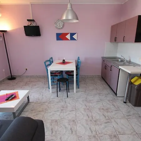 Apartment Sandi Vrsar Exterior photo