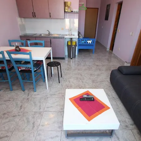 Apartment Sandi Vrsar Exterior photo